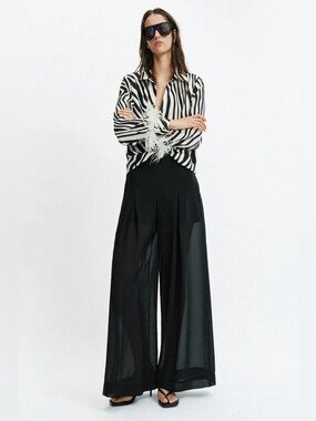 ZARA FEATHER ANIMAL PRINT SHIRT